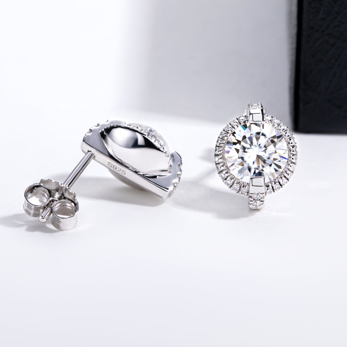 S925‑Silver Round Moissanite Stud Earrings, 1.0 CT