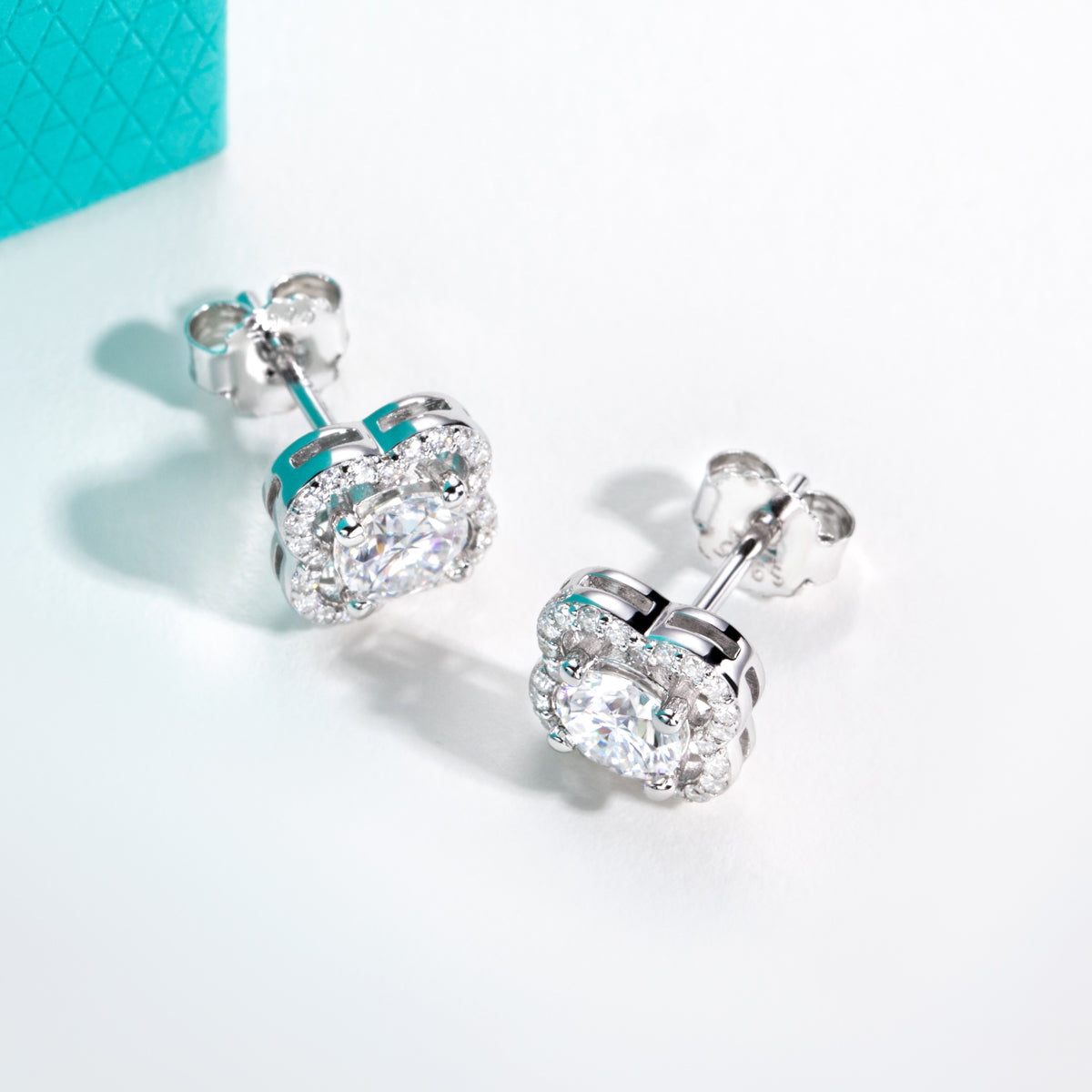 Four Leaf Clover Moissanite S925 Stud Earrings