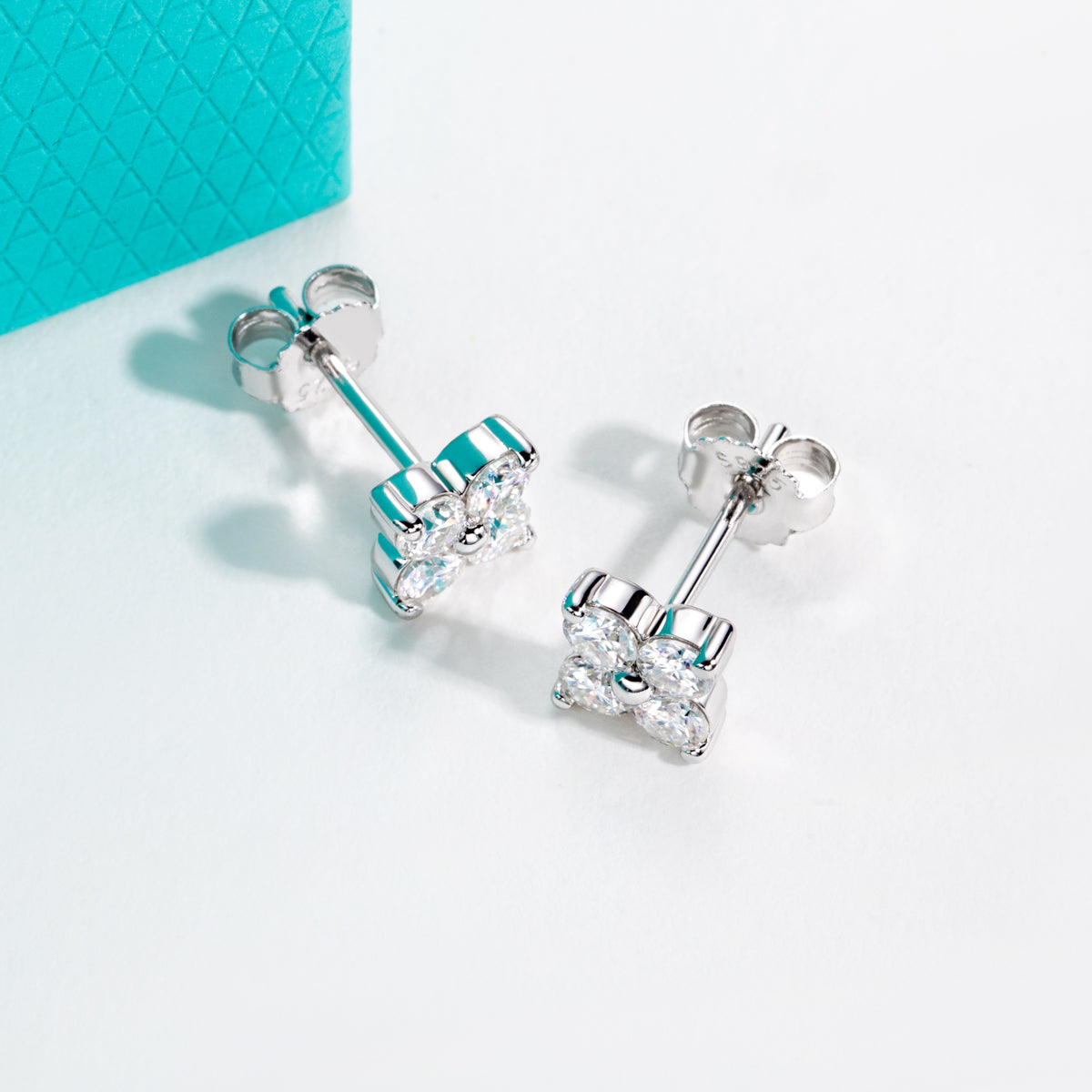 S925 Silver Lucky Four-Leaf Clover Moissanite Stud Earrings