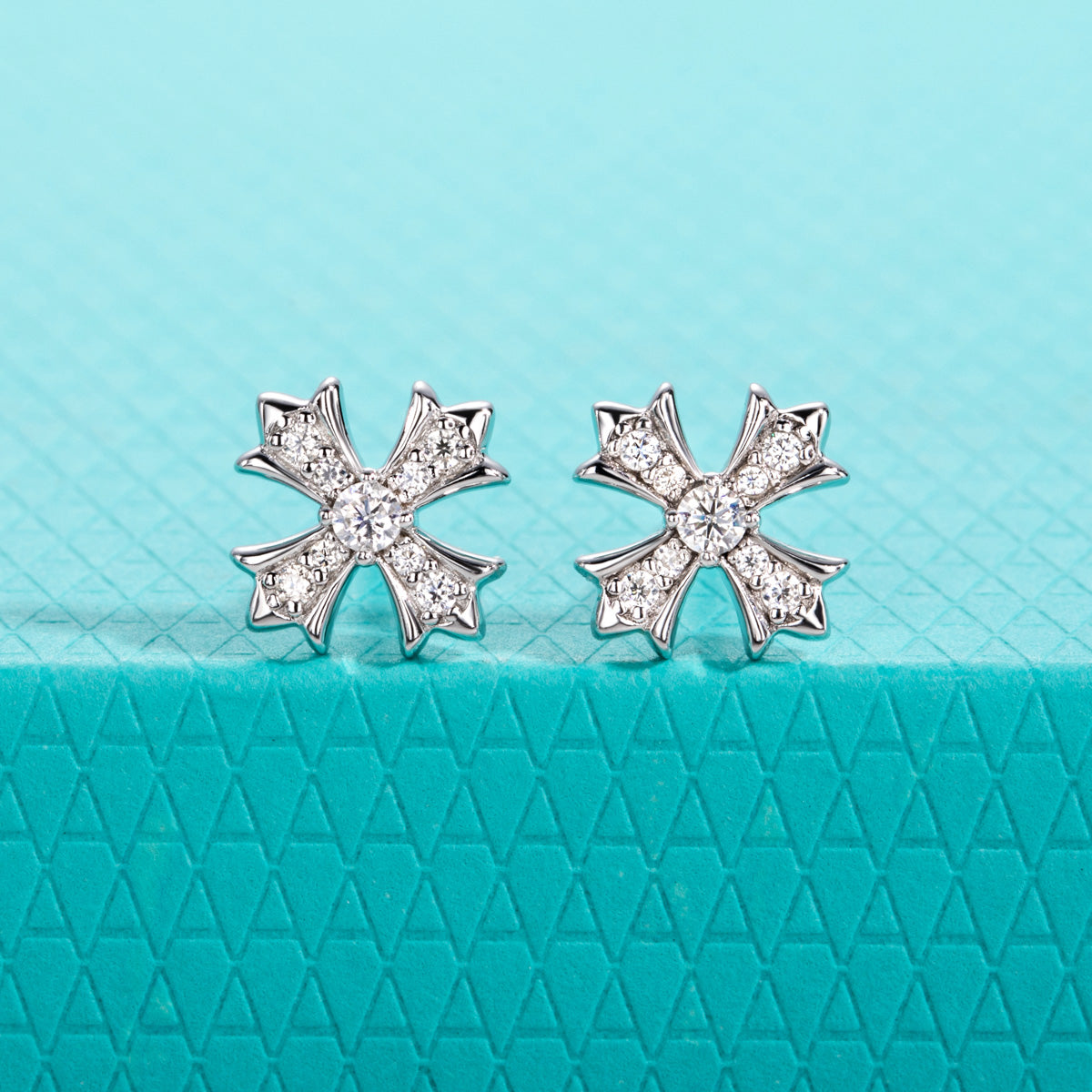 S925 Sterling Silver Moissanite Cross Stud Earrings