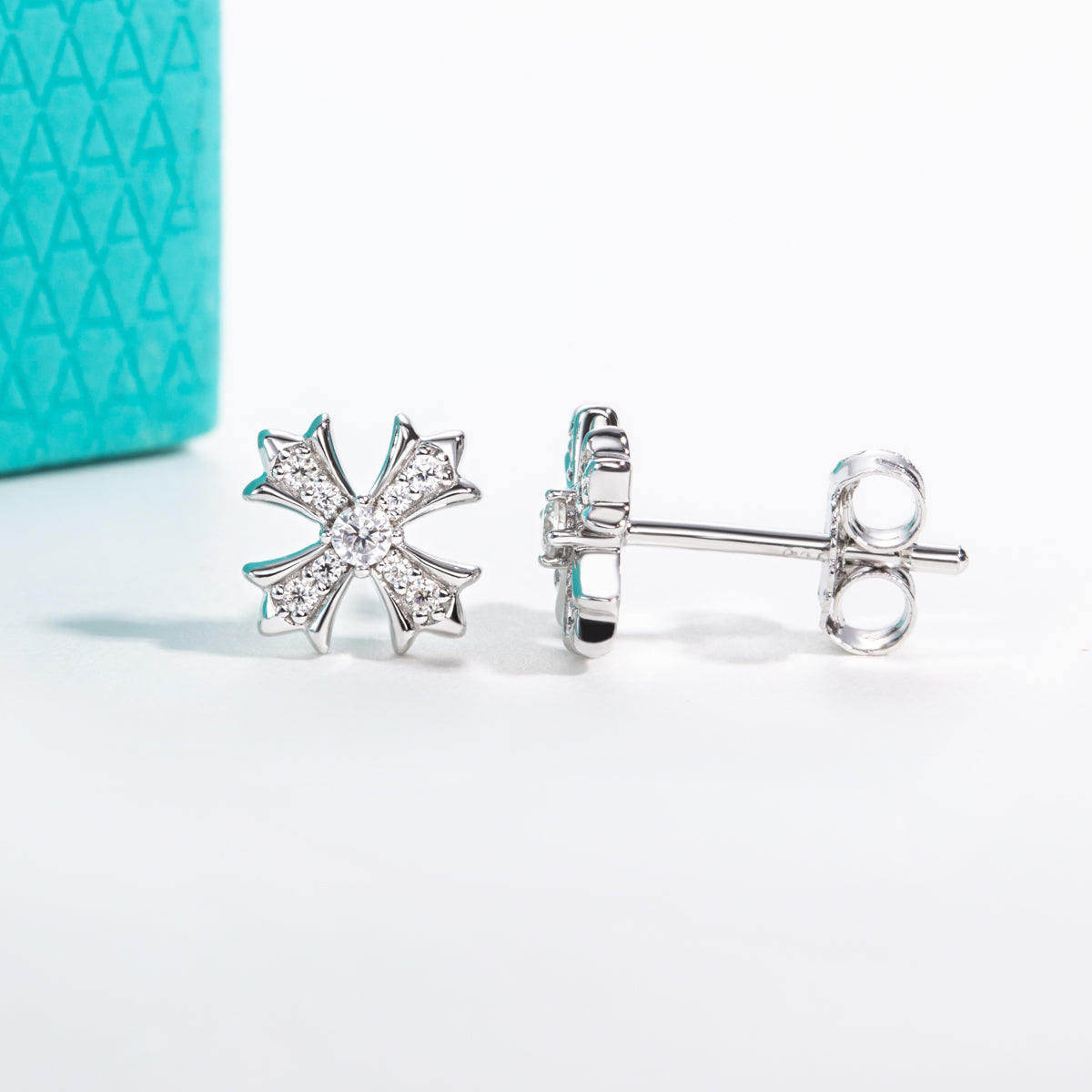 S925 Sterling Silver Moissanite Cross Stud Earrings