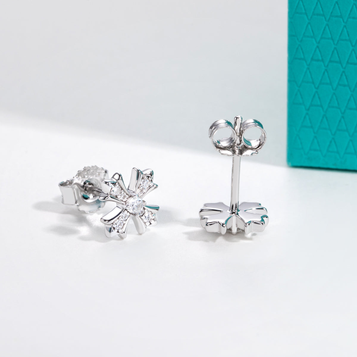 S925 Sterling Silver Moissanite Cross Stud Earrings