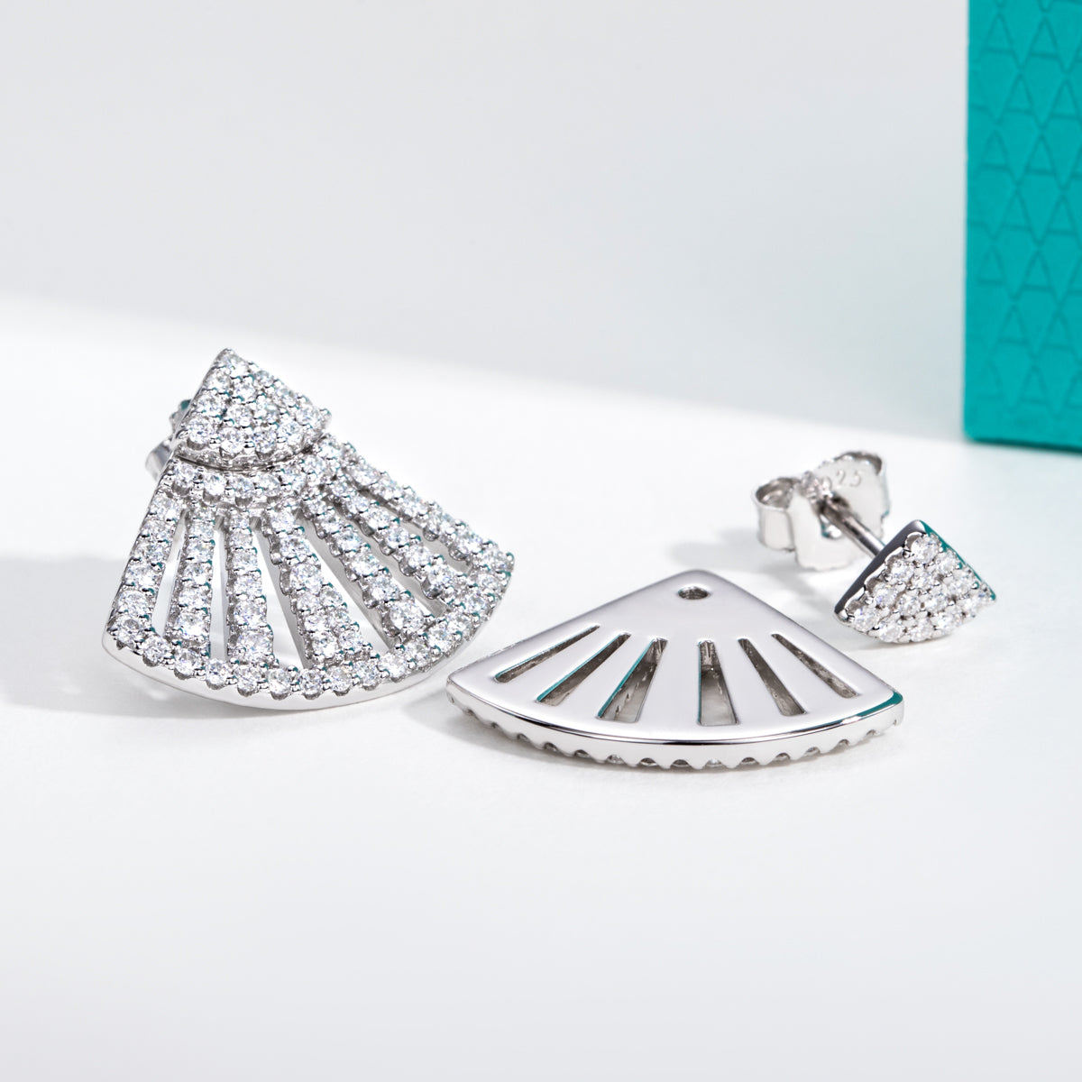 S925 Silver Fan Moissanite Earrings