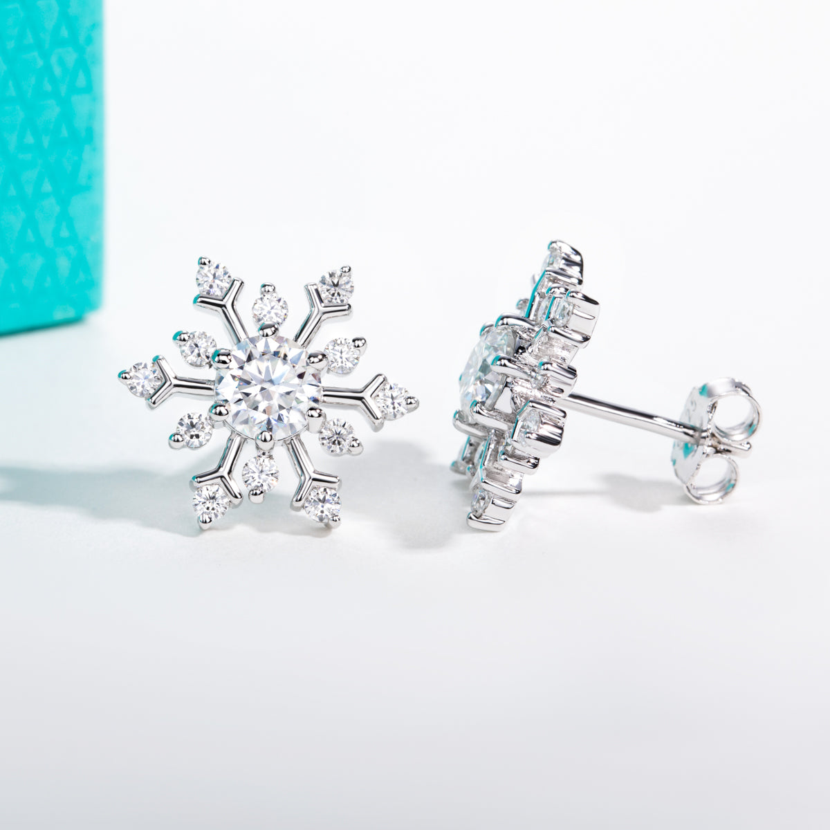 S925 Sterling Silver Moissanite Snowflake Stud Earrings
