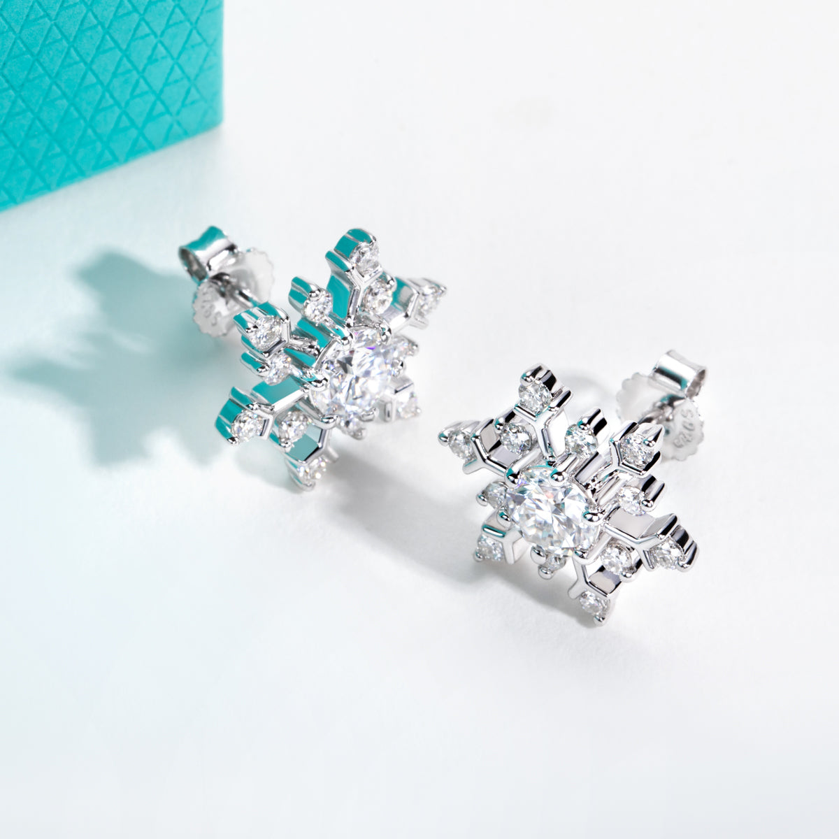 S925 Sterling Silver Moissanite Snowflake Stud Earrings