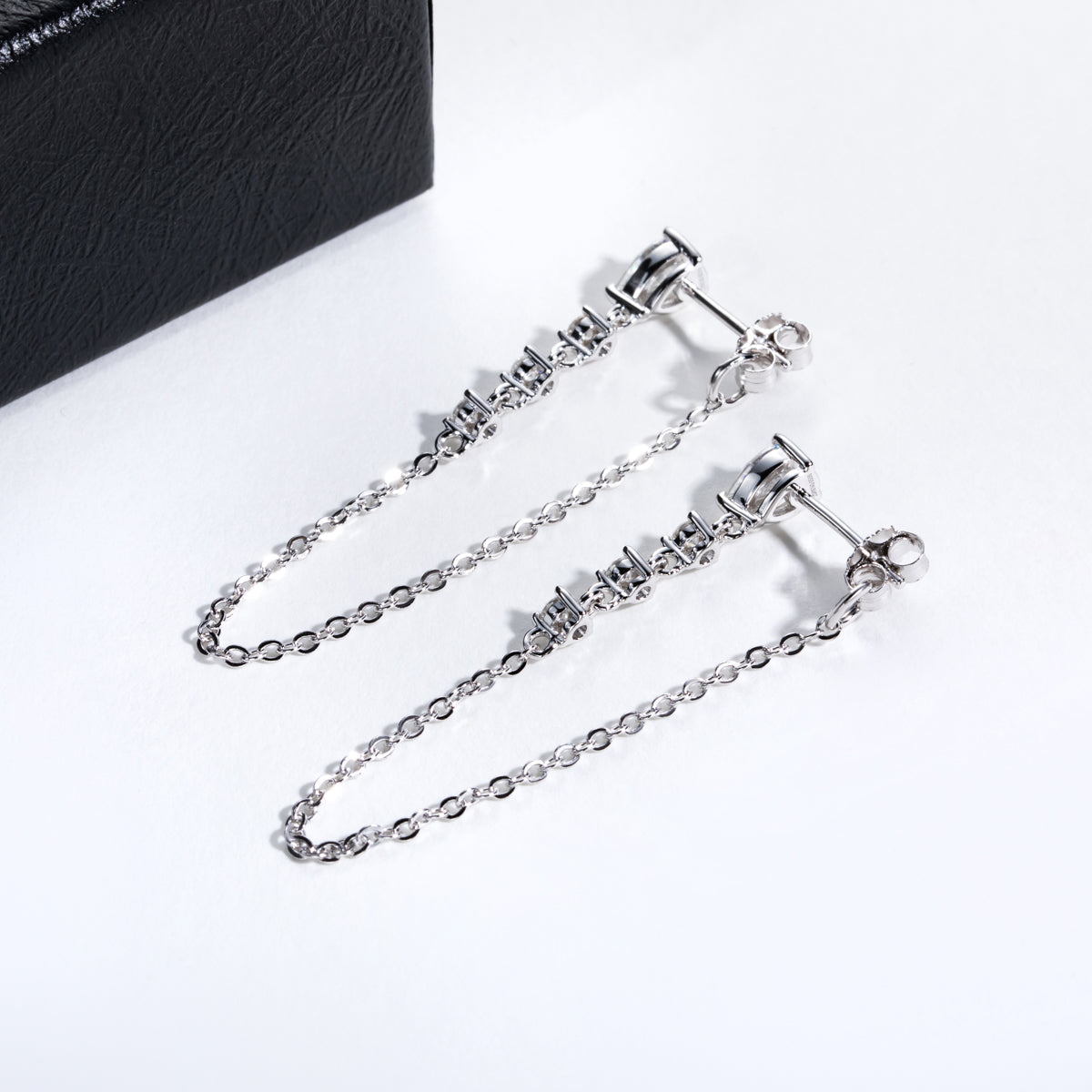 S925 Silver 4×6mm Pear Moissanite Stud Earrings