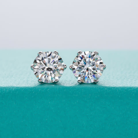 Round Brilliant Moissanite Diamond Stud Earrings (1 ct. tw)