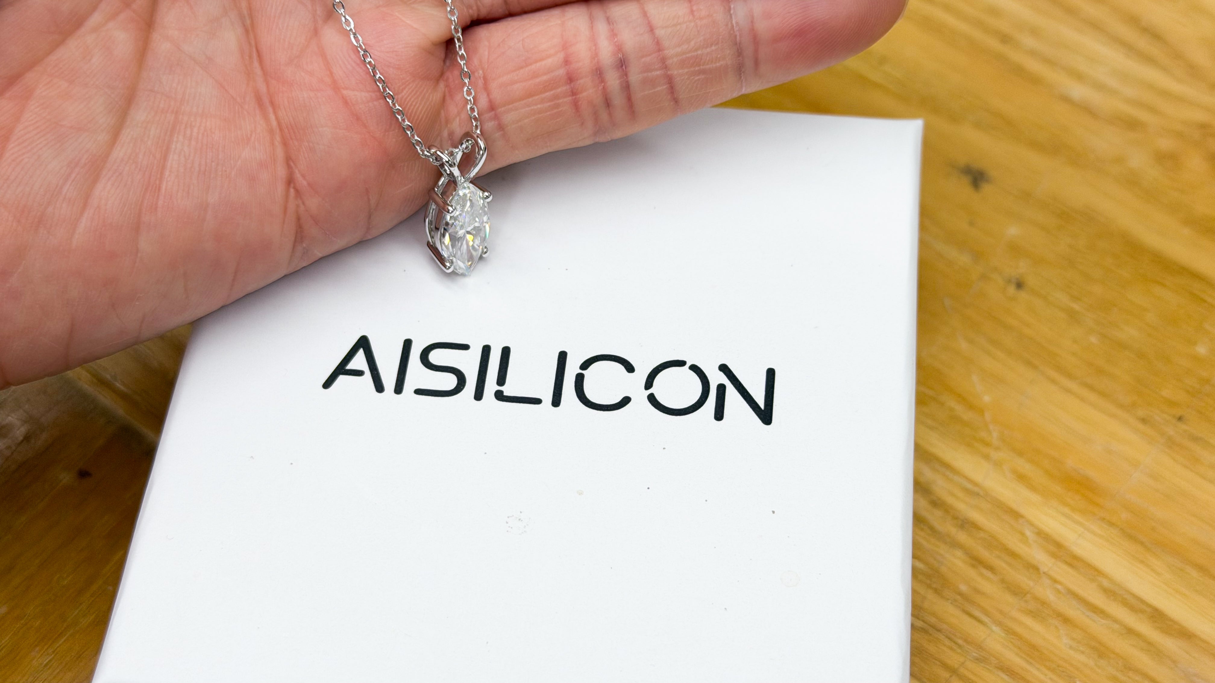 AiSilicon 925 Sterling Silver Moissanit Necklaces