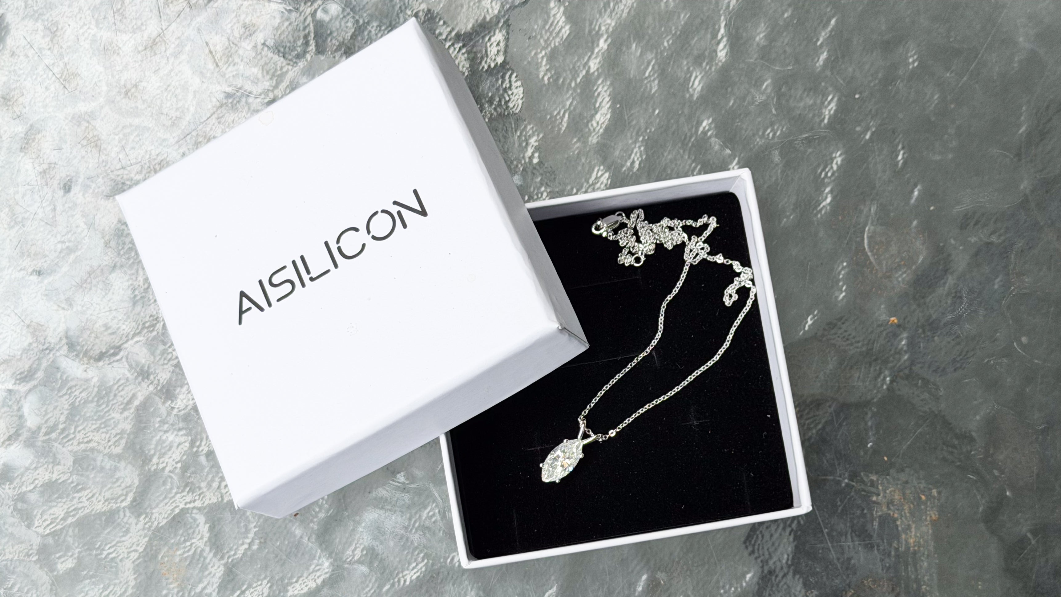 AiSilicon 925 Sterling Silver Moissanit Necklaces