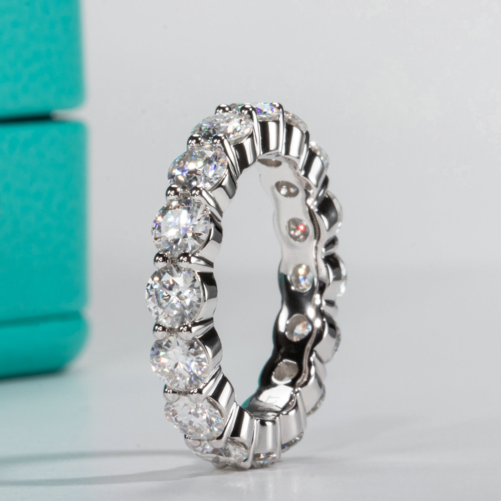 Round Cut Moissanite Wedding Band (5 cttw)