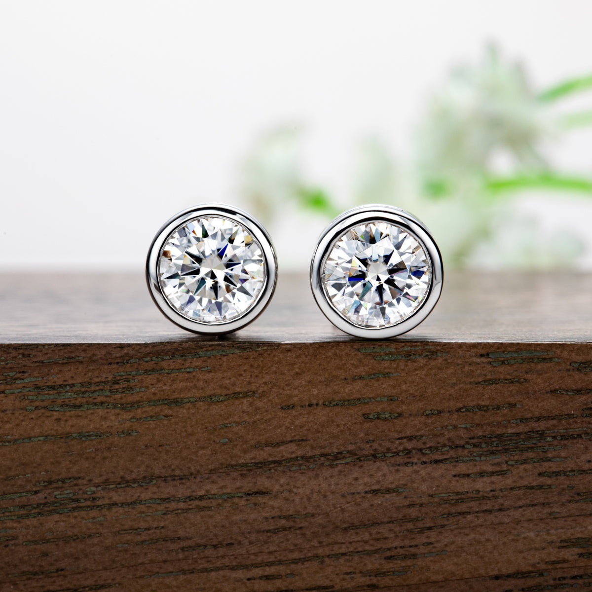 5mm Round Moissanite Stud Earrings