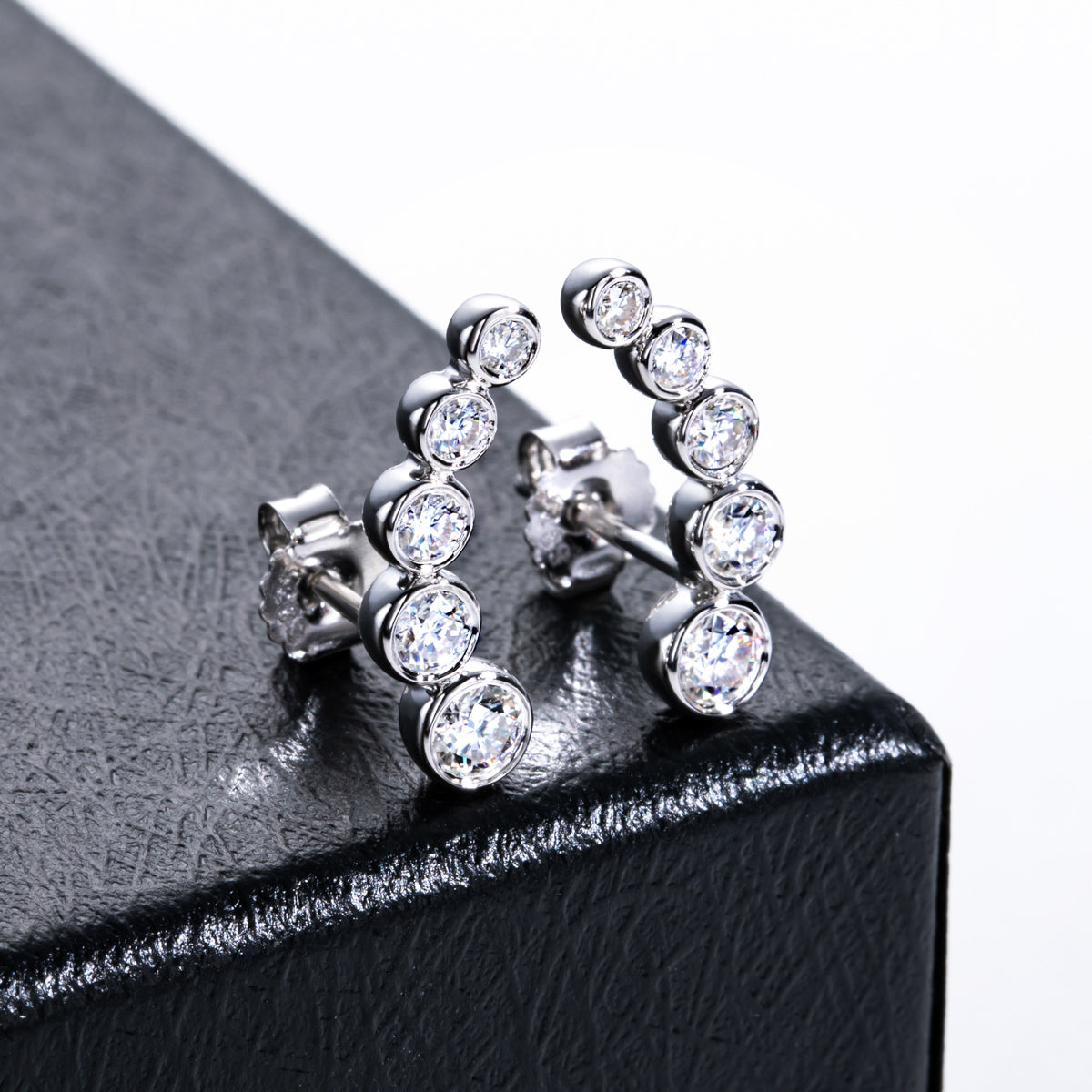 S925 Sterling Silver Five-Stone Bubble Moissanite Stud Earrings