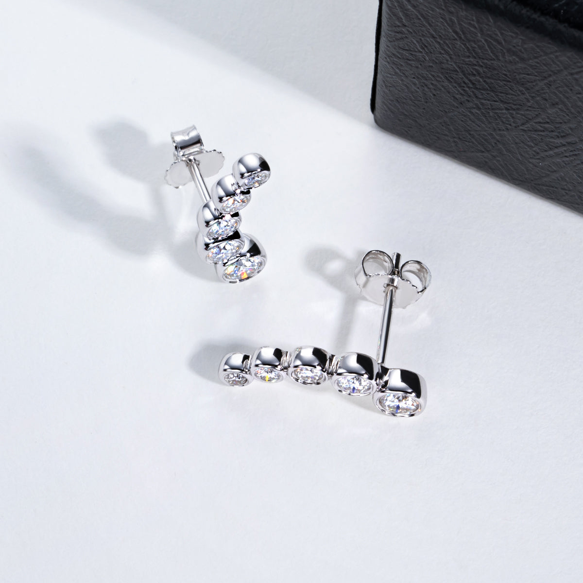 S925 Sterling Silver Five-Stone Bubble Moissanite Stud Earrings