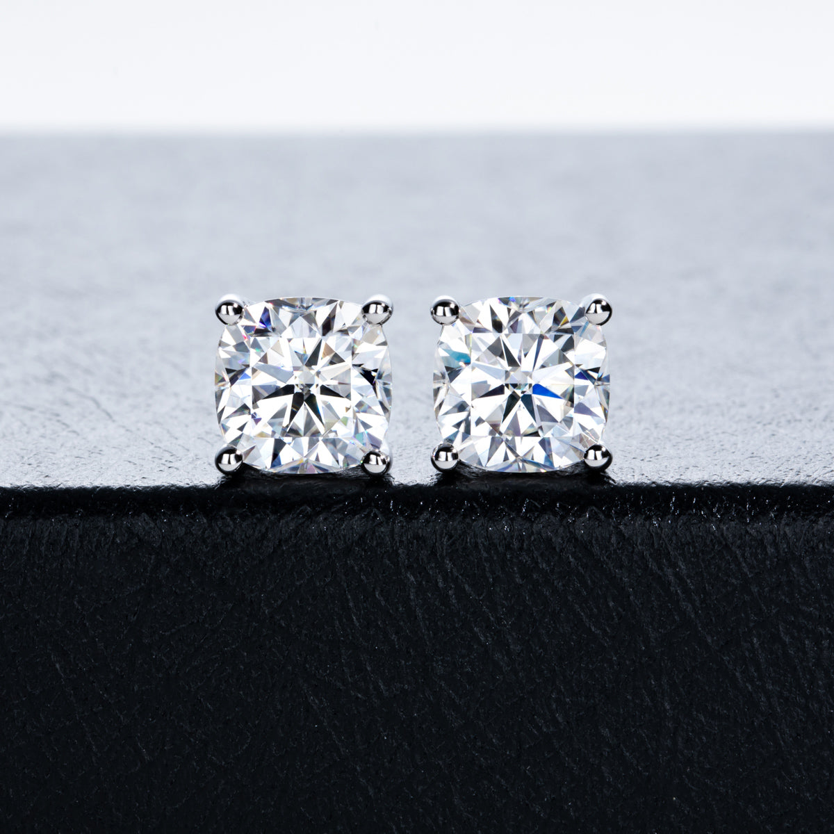 S925 Silver Moissanite Cushion Cut Stud Earrings