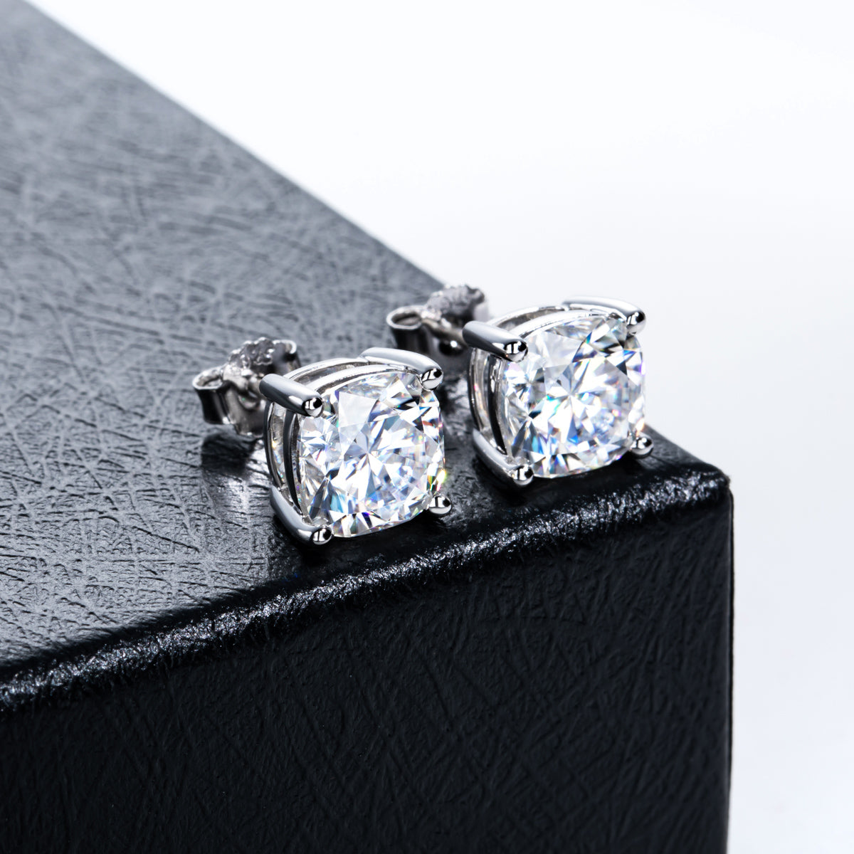 S925 Silver Moissanite Cushion Cut Stud Earrings