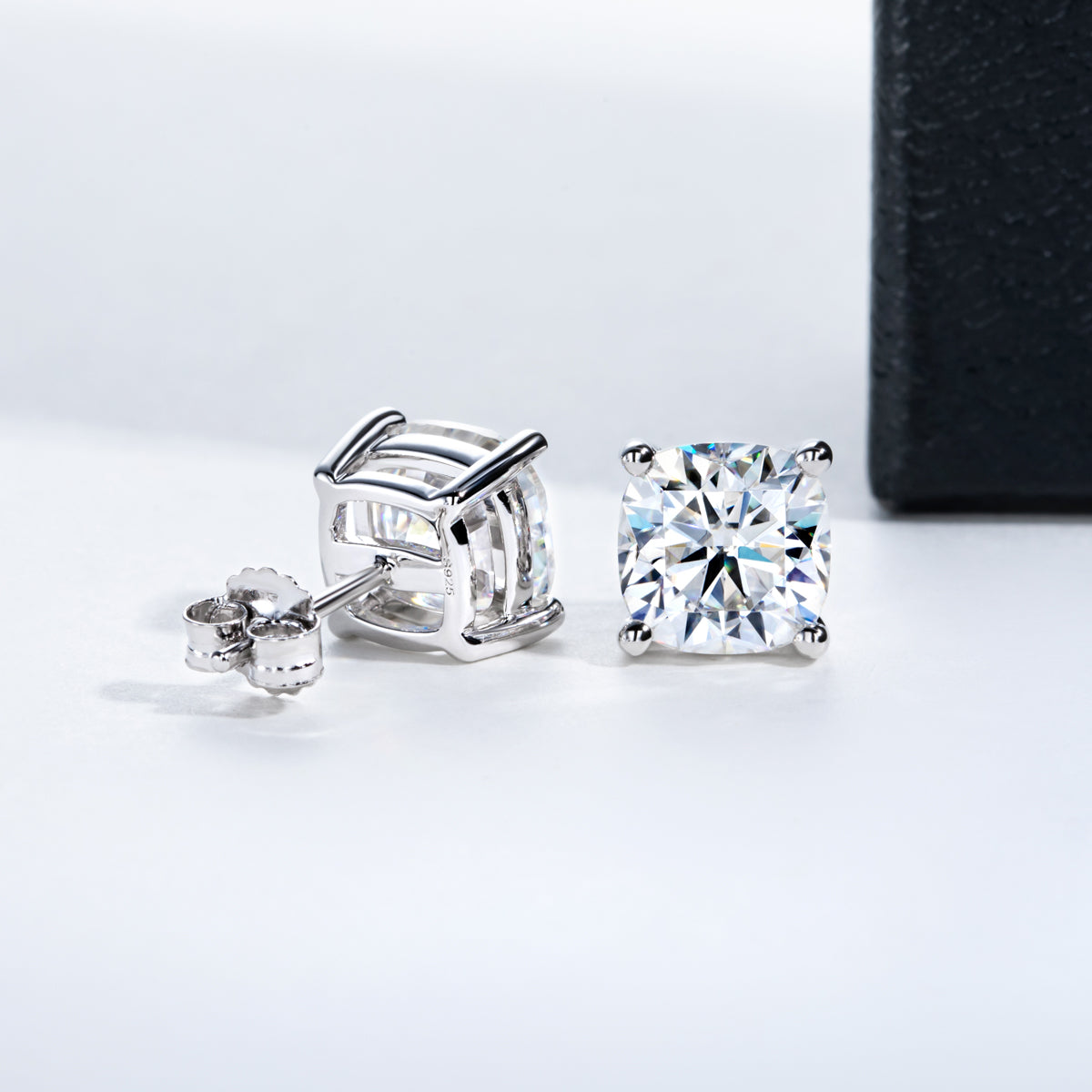 S925 Silver Moissanite Cushion Cut Stud Earrings