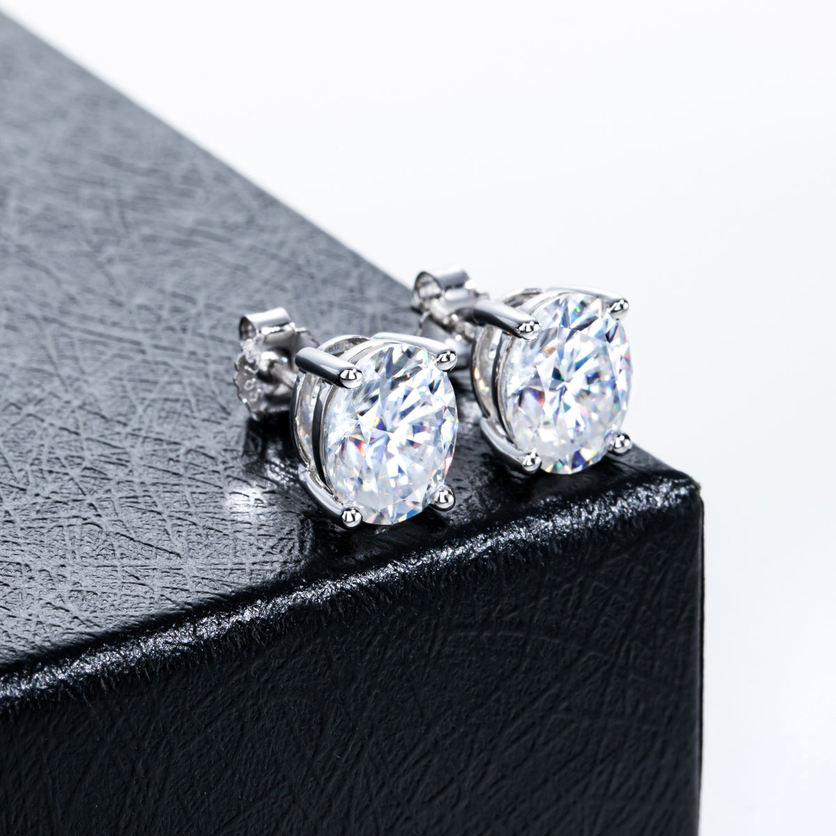 S925‑Silver Oval Moissanite Stud Earrings