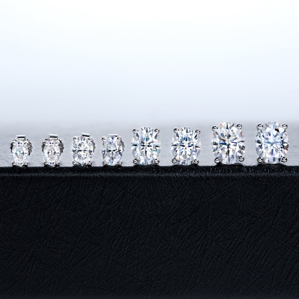 S925‑Silver Oval Moissanite Stud Earrings