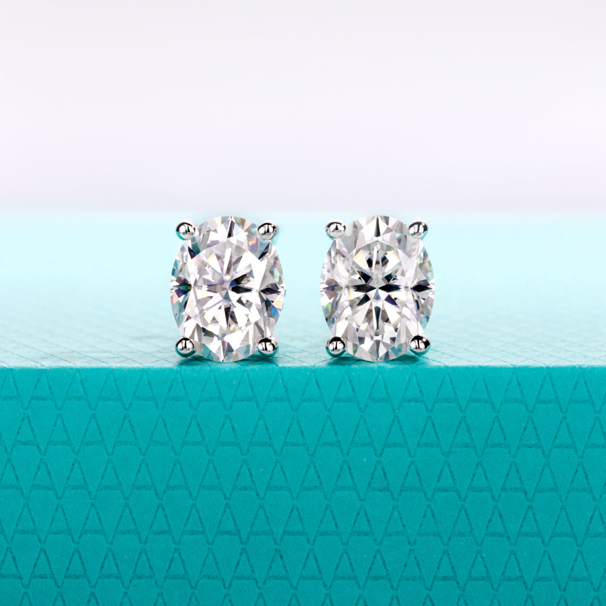 S925‑Silver Oval Moissanite Stud Earrings