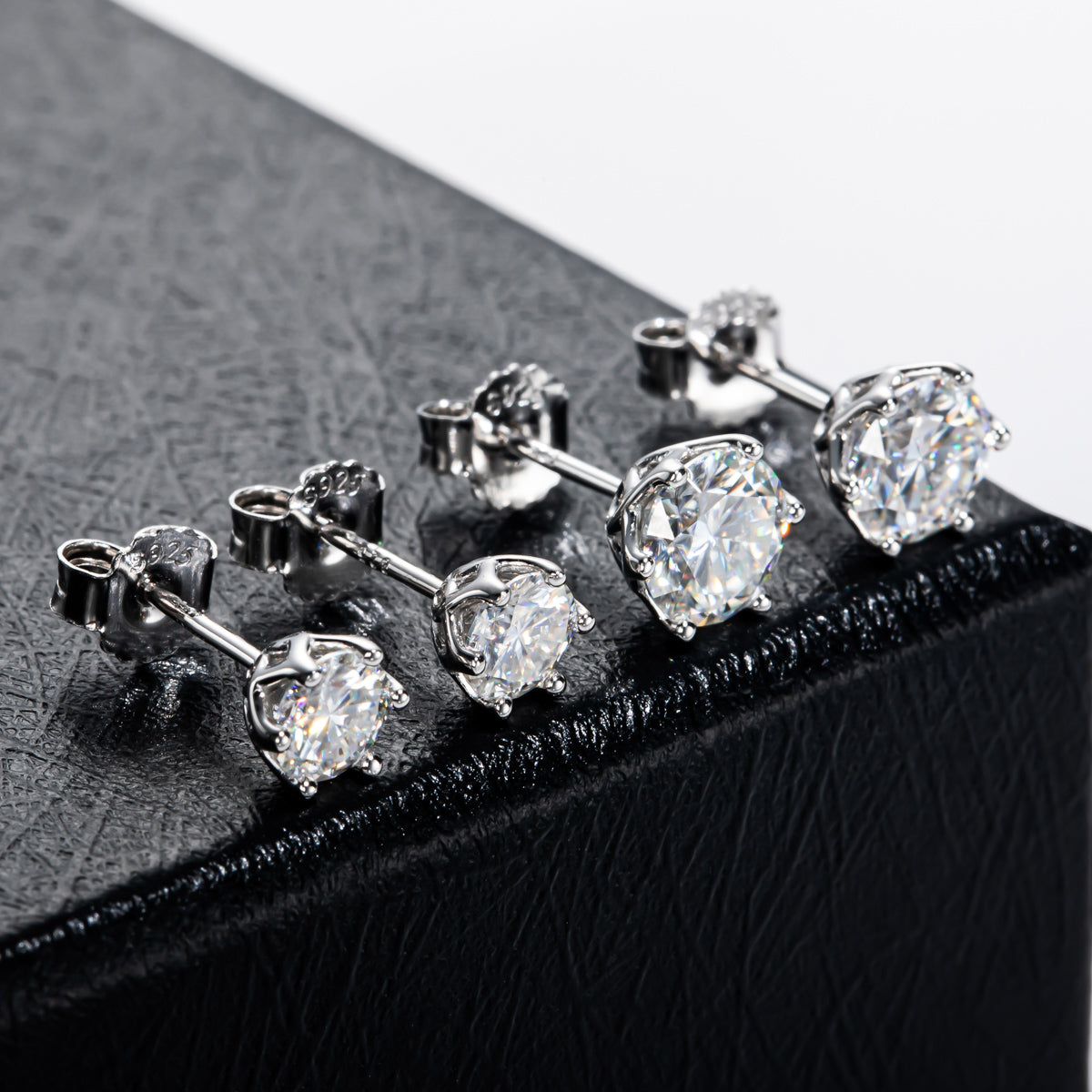 1CT Classic Moissanite Silver Stud Earrings