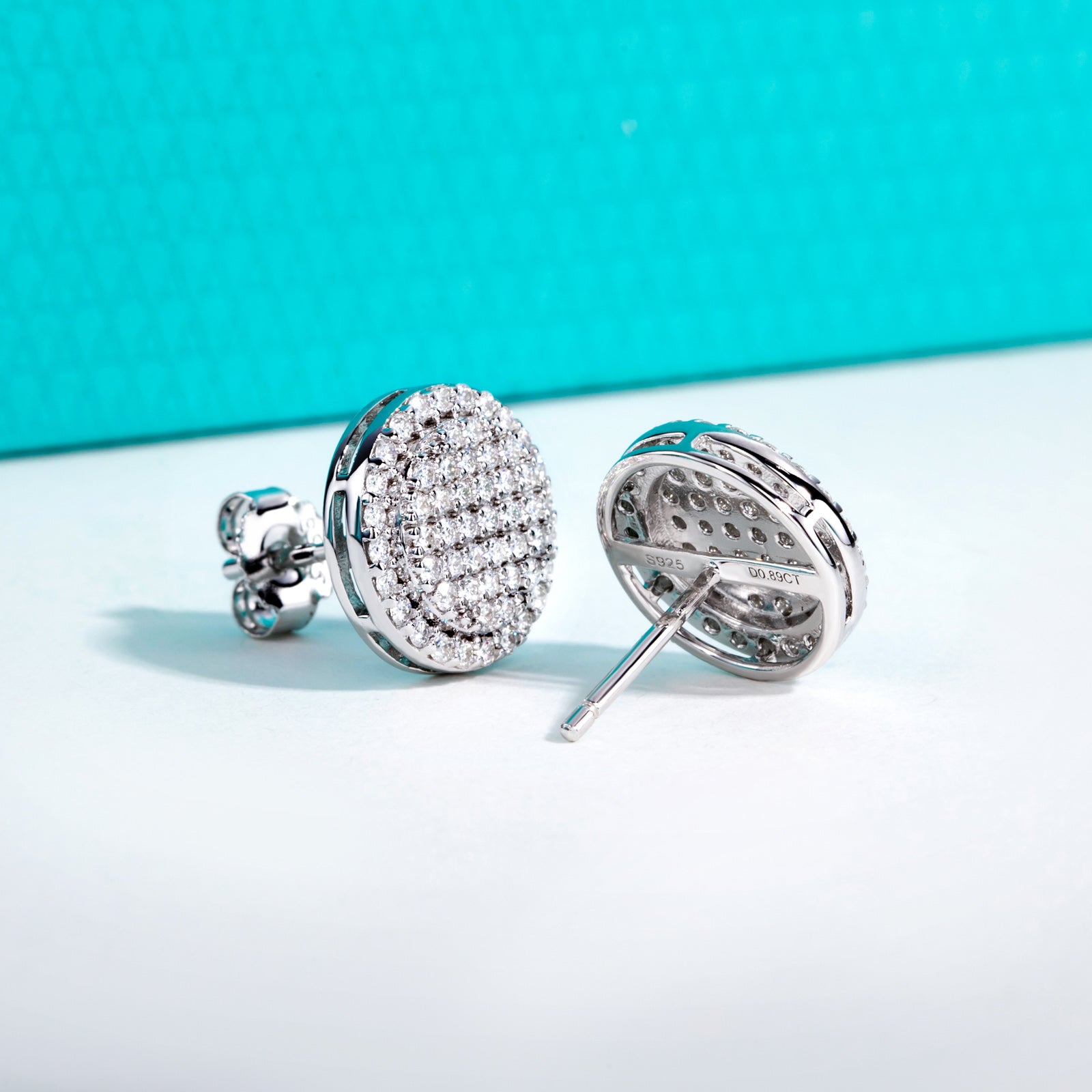 Iced Out Moissanite Round Stud Earrings (0.9cttw)