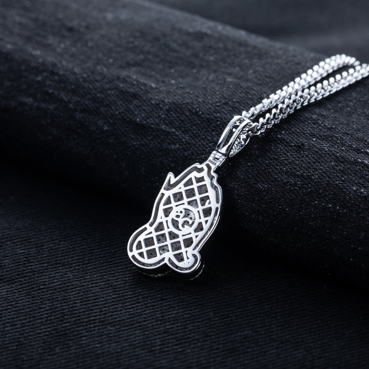 S925 Silver Moissanite Full Paved Praying Hands Pendant