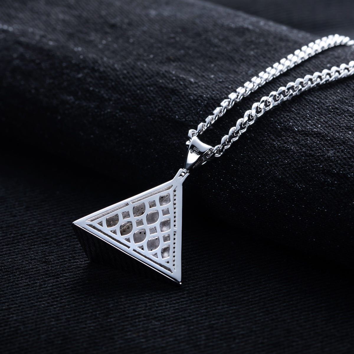S925 Silver Moissanite Eye of Horus Pendant