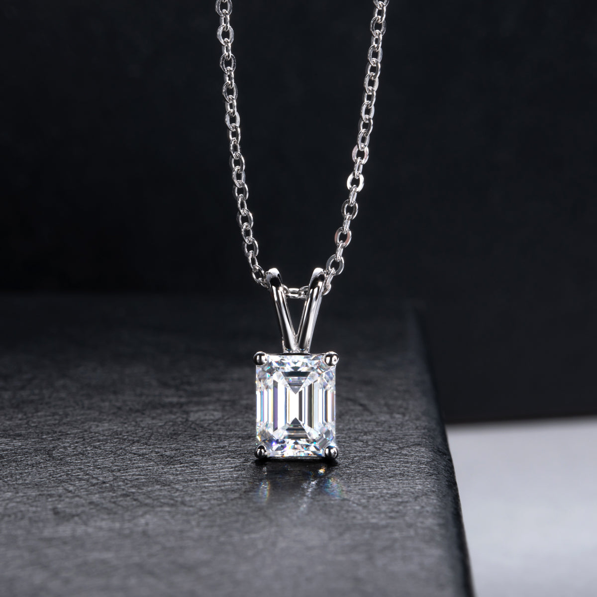 S925 Silver Moissanite Emerald Pendant