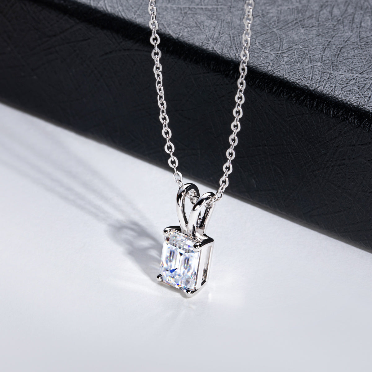 S925 Silver Moissanite Emerald Pendant