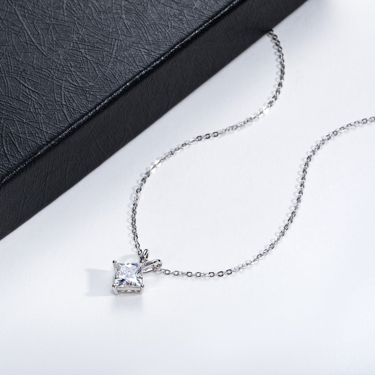S925 Silver Princess Cut Moissanite Pendant
