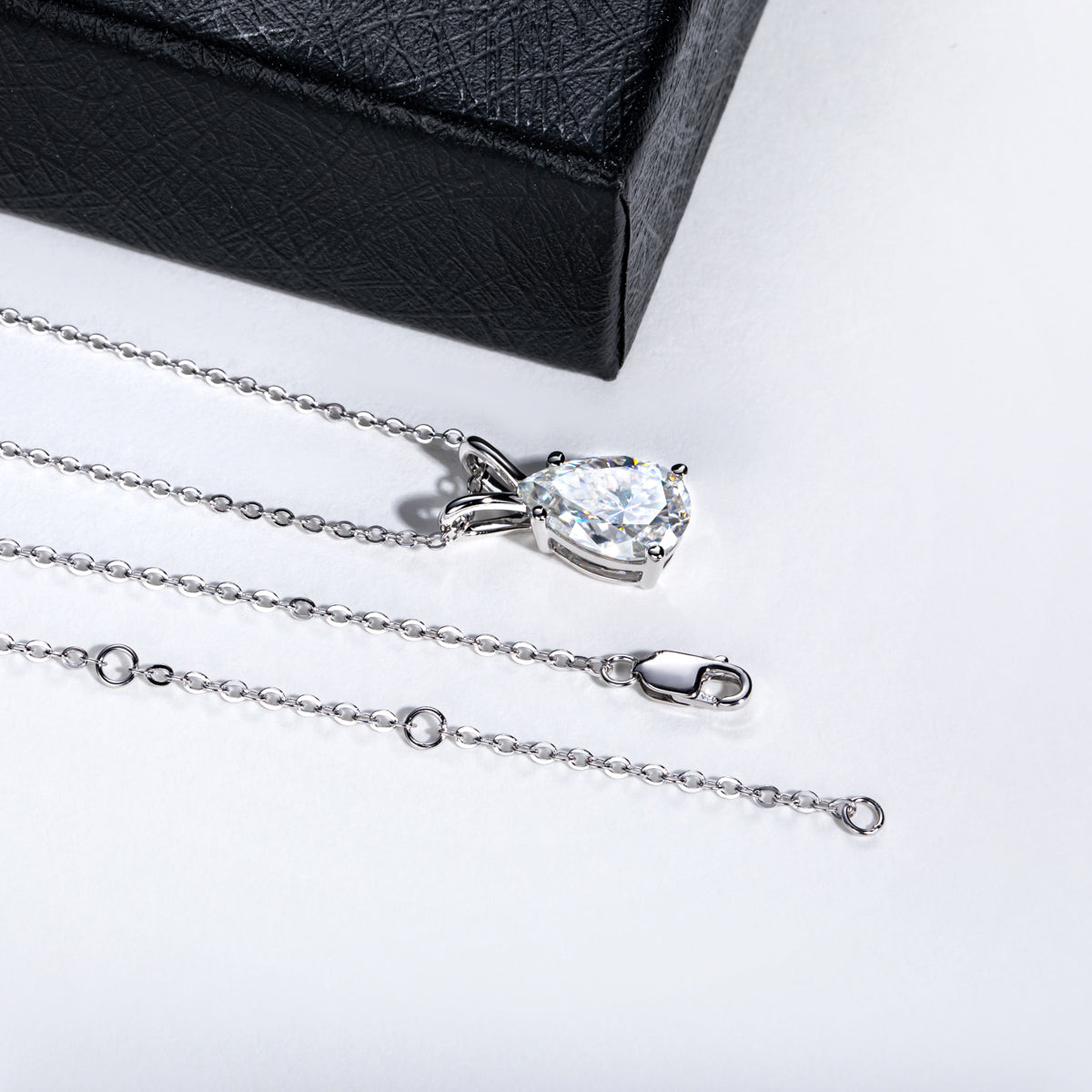 S925 Silver Pear Shaped Cut Moissanite Pendant