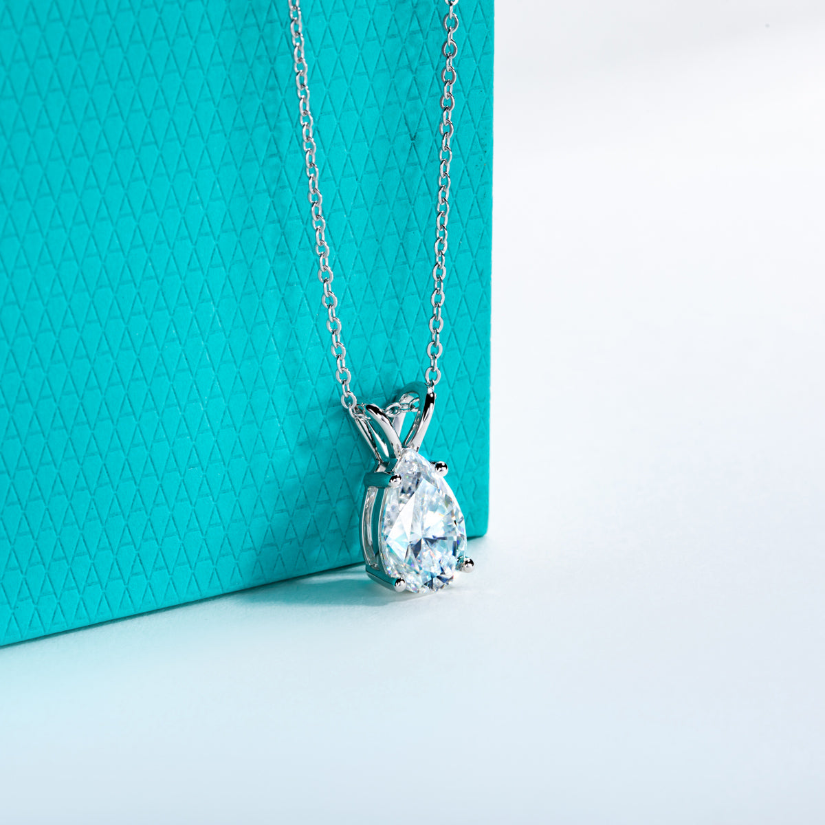 S925 Silver Pear Shaped Cut Moissanite Pendant