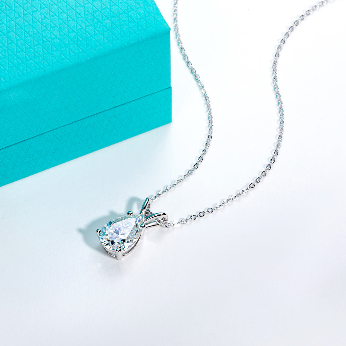 S925 Silver Pear Shaped Cut Moissanite Pendant