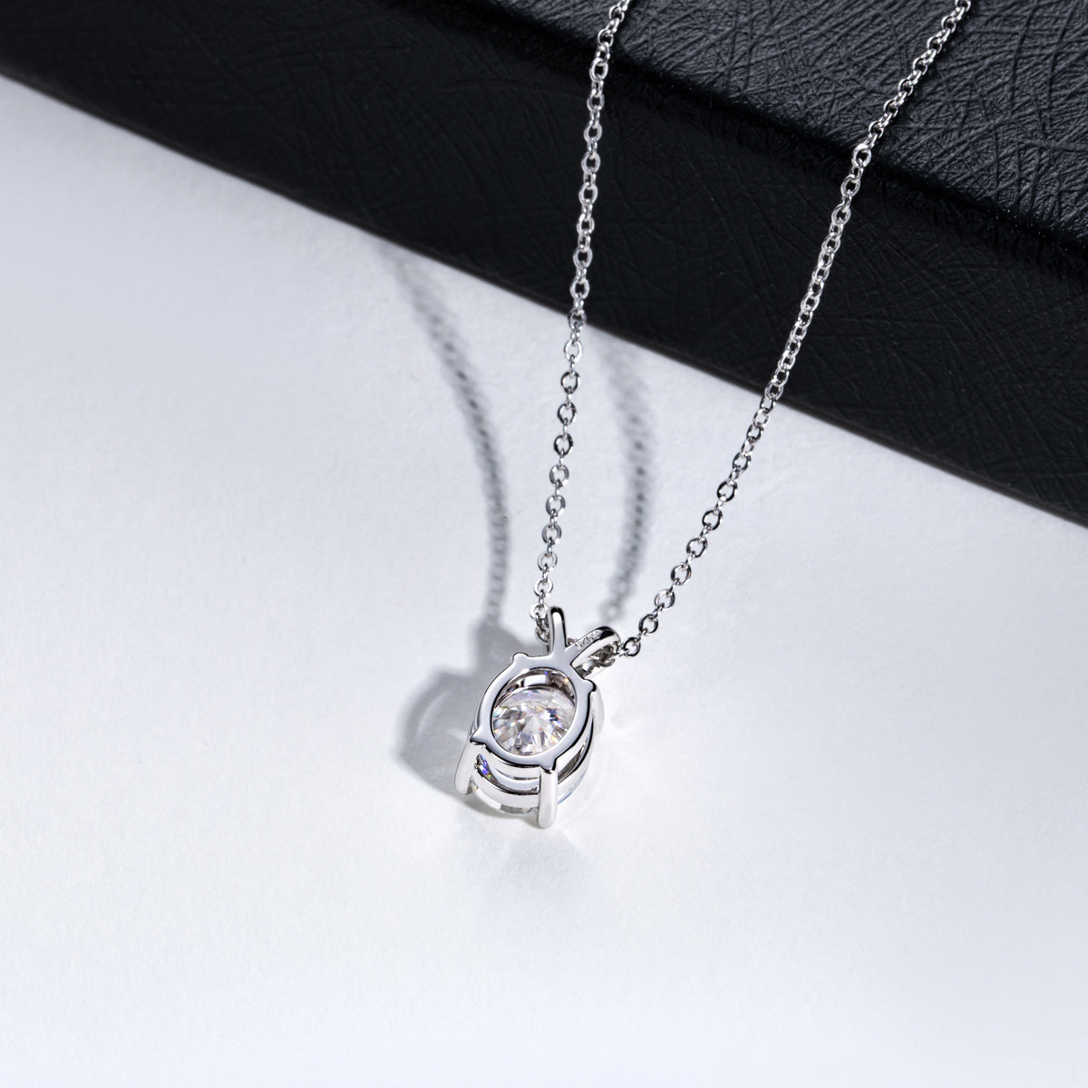 S925 Sterling Silver Oval Moissanite Clavicle Necklace