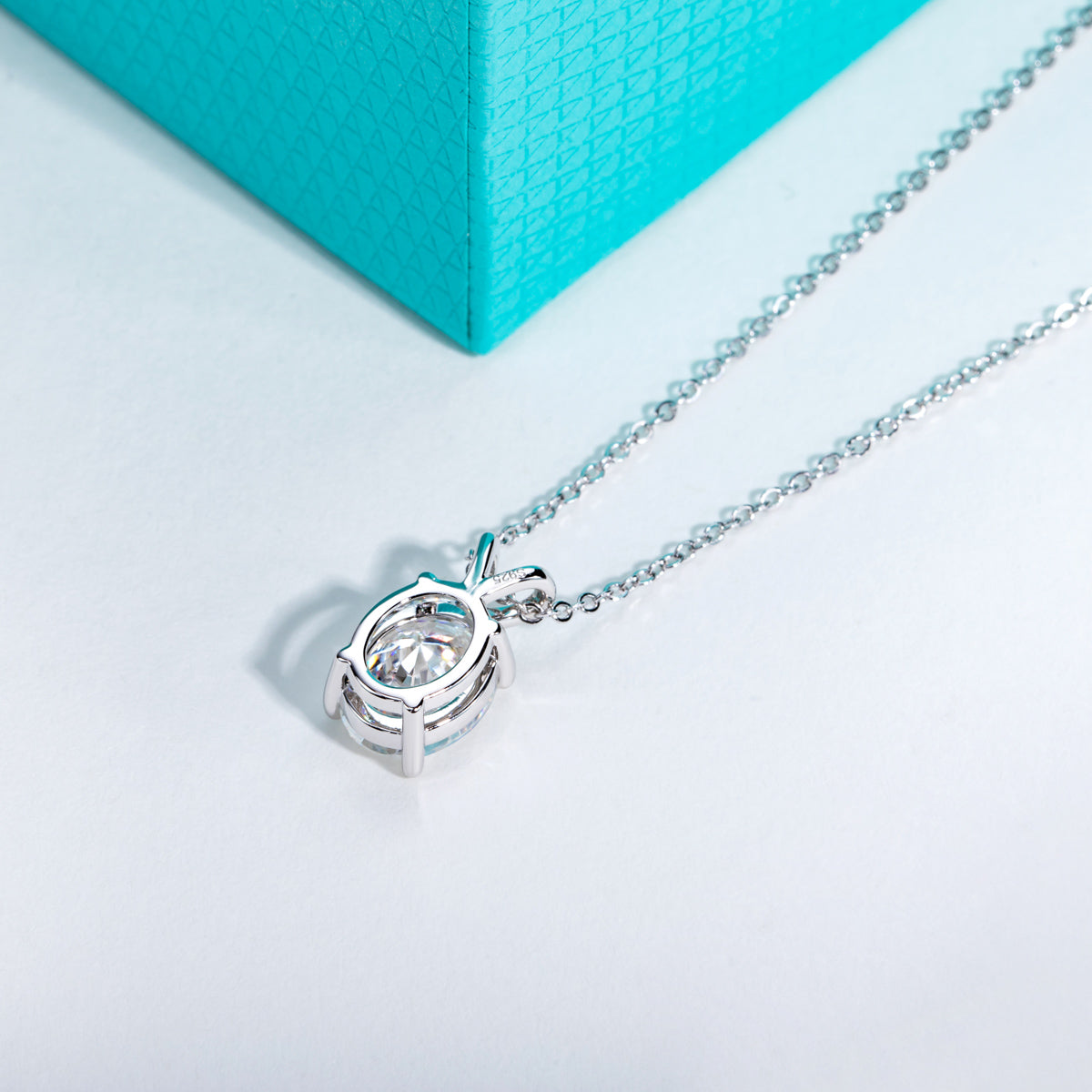 S925 Sterling Silver Oval Moissanite Clavicle Necklace