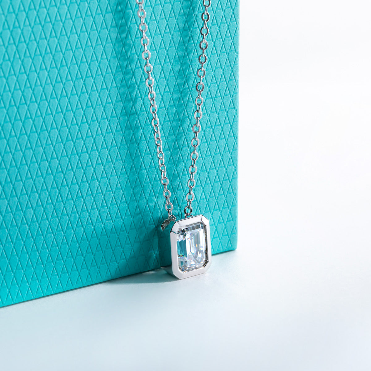 S925 Silver Moissanite Emerald Pendant