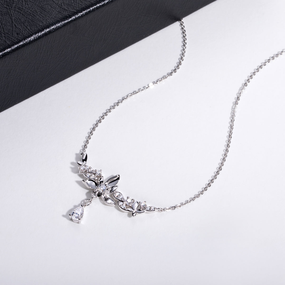 Orchid‑Shaped Minimalist Sterling Silver Clavicle Necklace