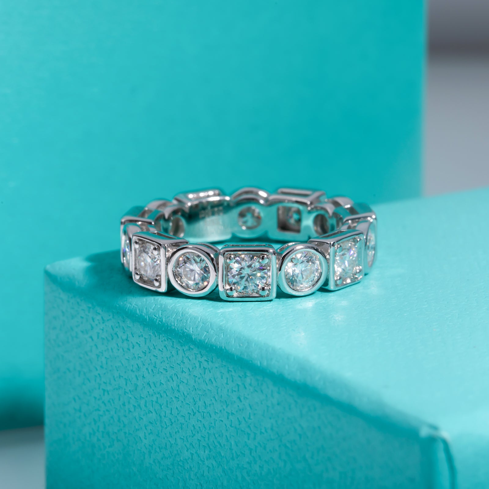 Round Cut Moissanite Wedding Band (2.8 cttw)