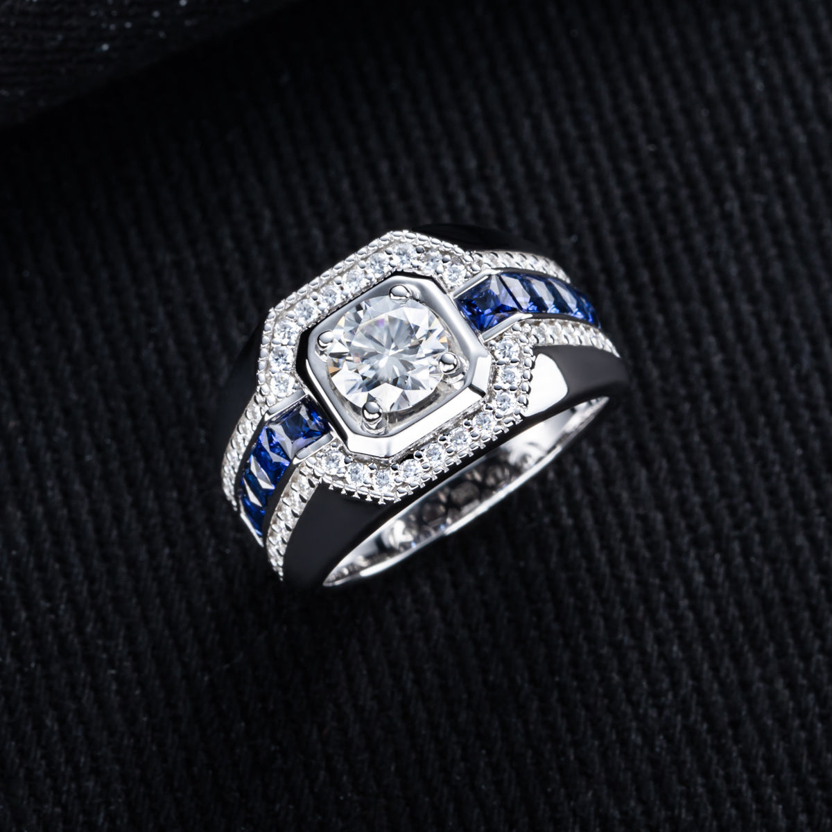 S925 Sterling Silver Men's Ring Inlaid with Moissanite
