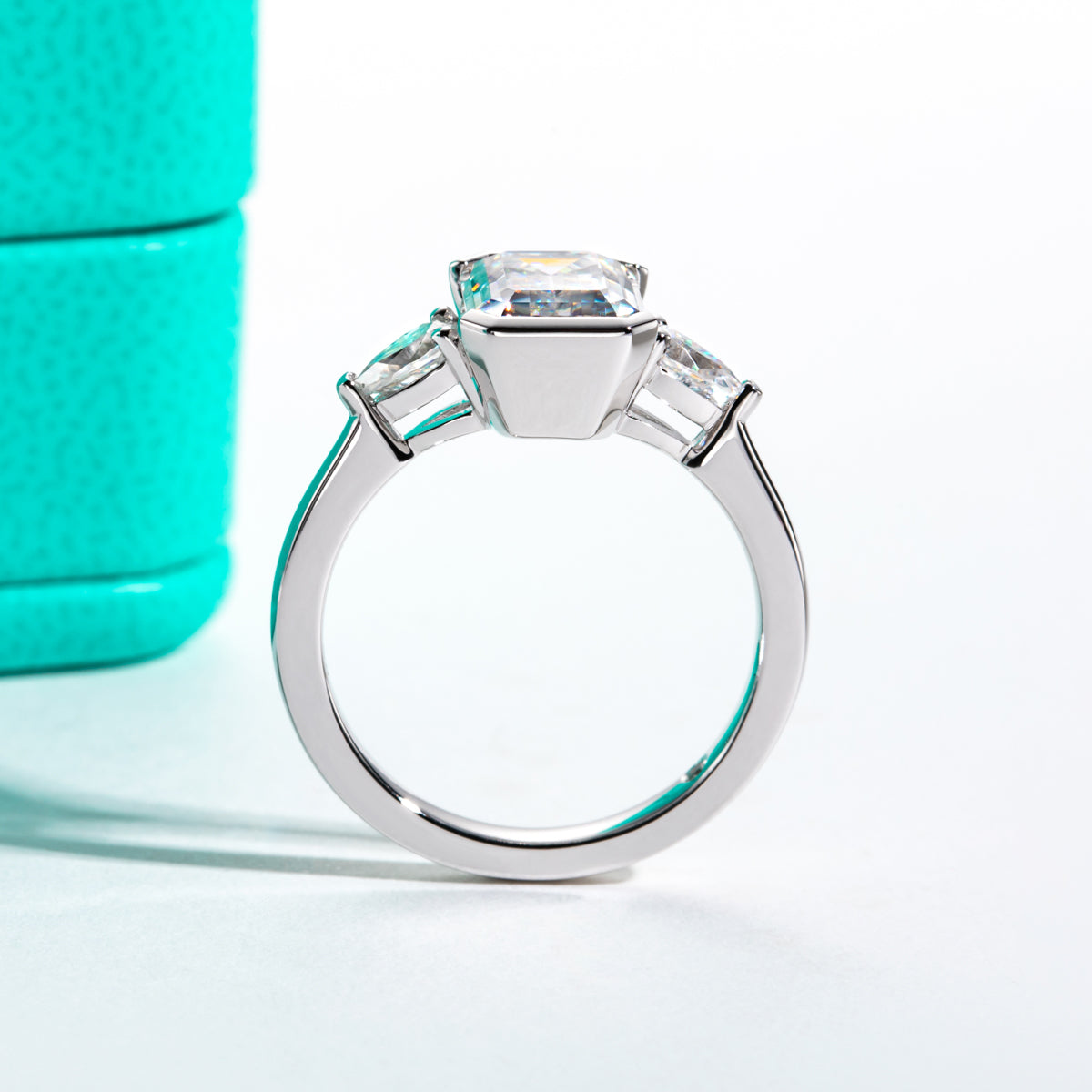 S925 Silver 7×9mm Emerald Cut Moissanite Ring