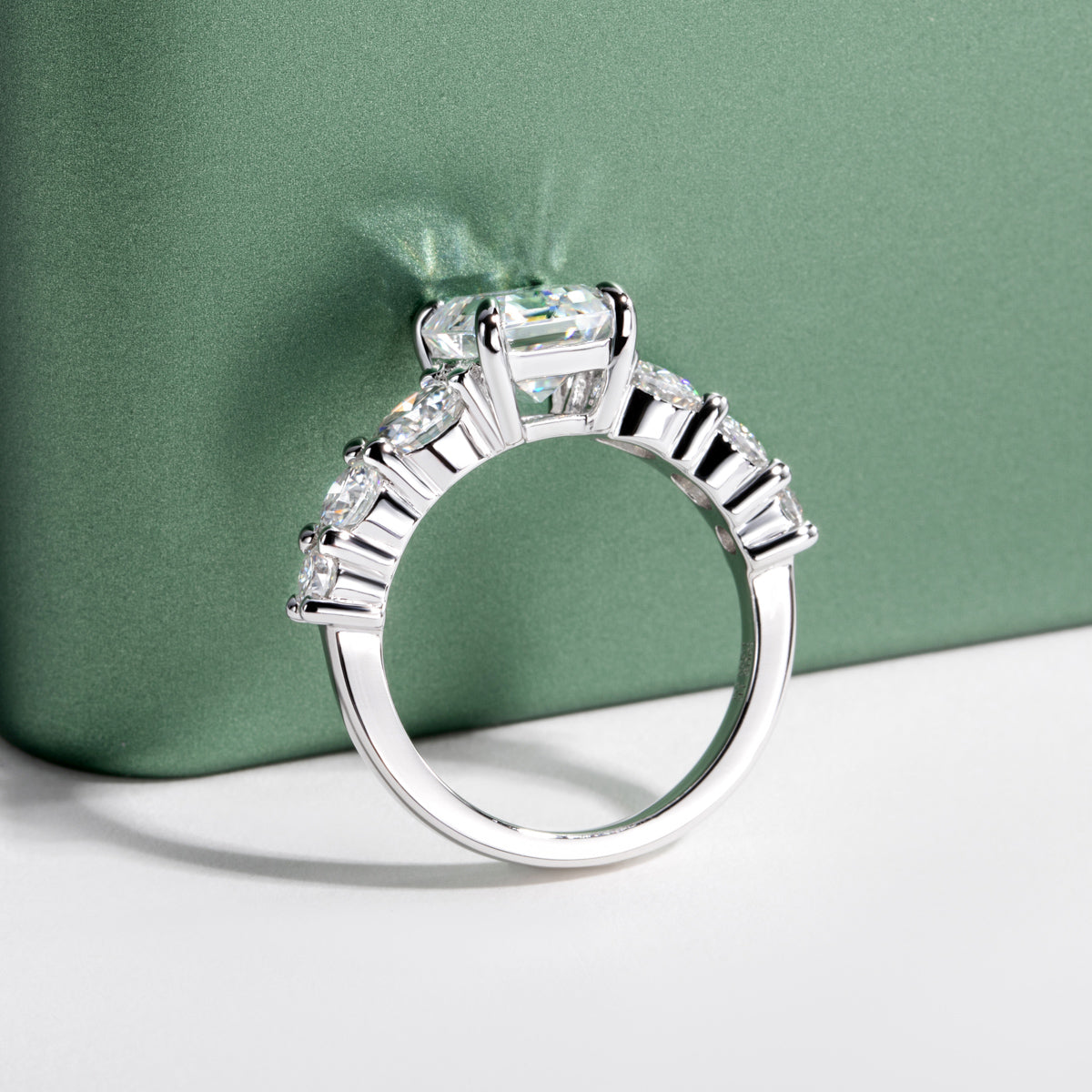 S925 Silver Moissanite Emerald Wedding Ring