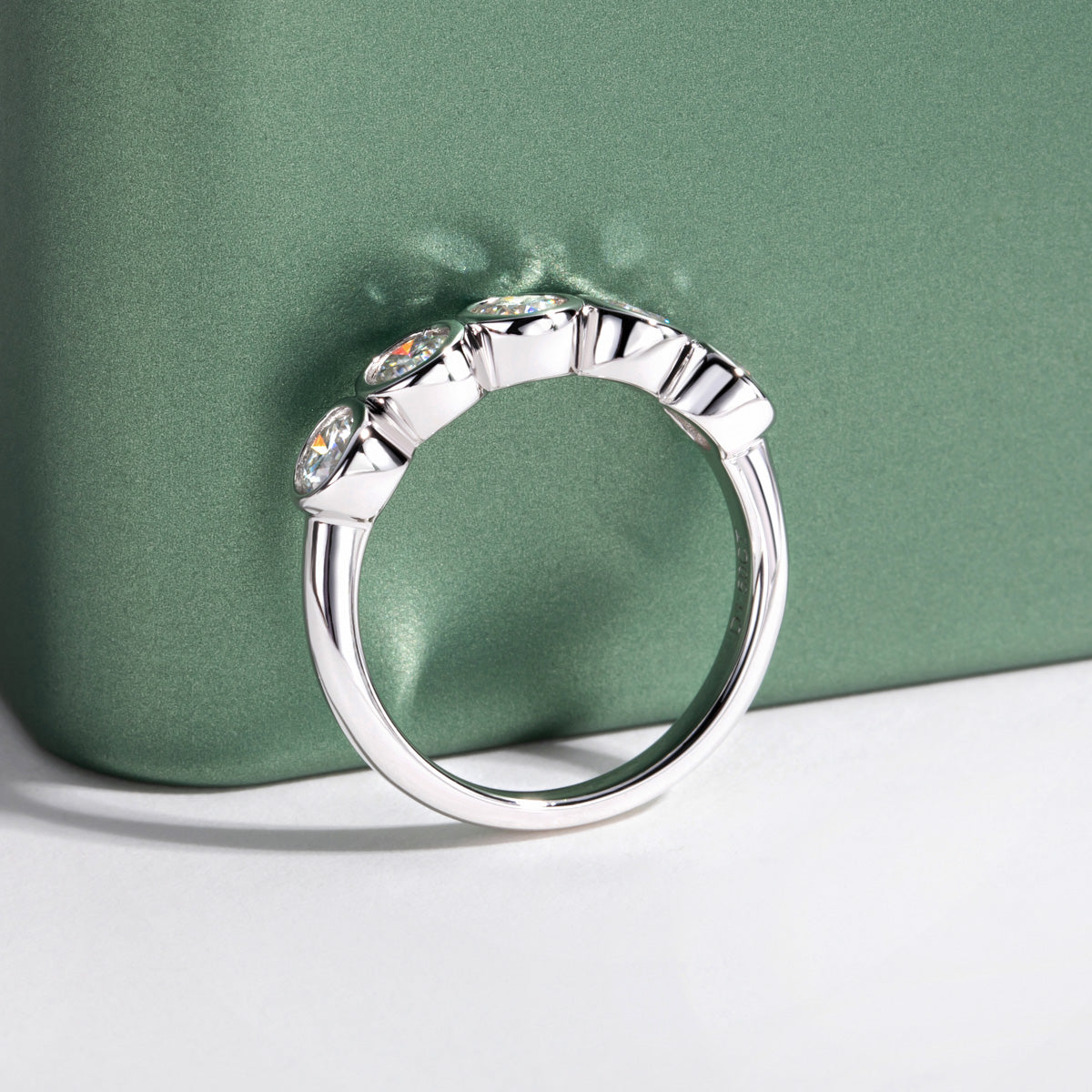 S925 Sterling Silver Five-Stone Moissanite Bubble Band Ring