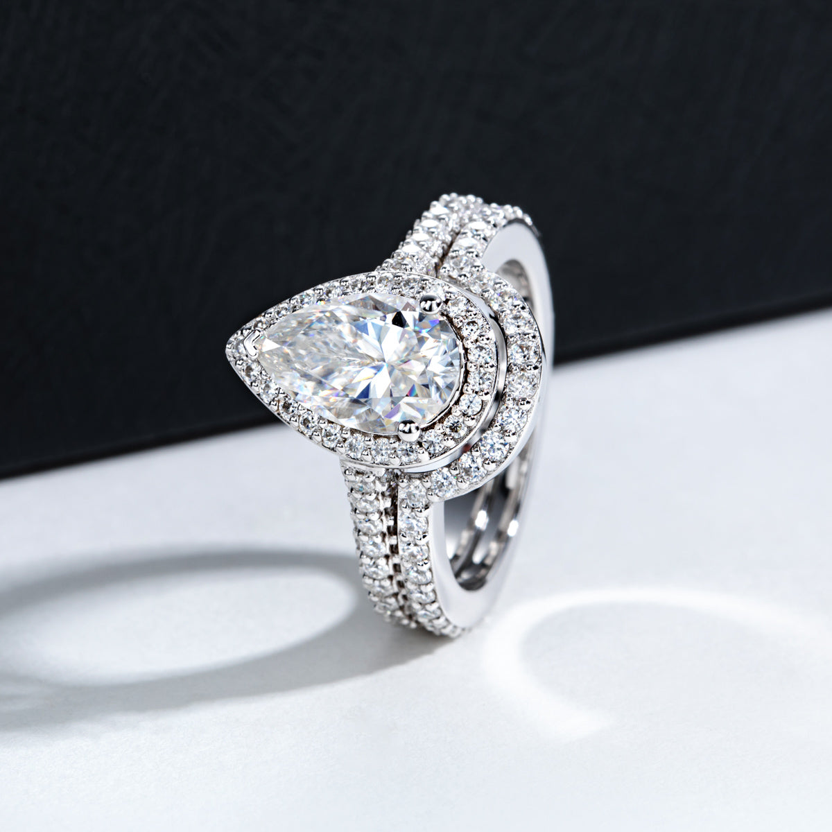 S925 Silver Pear Shaped Moissanite Wedding Ring
