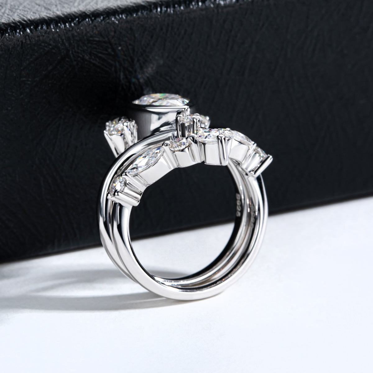 S925 Silver Pear Shaped Moissanite Wedding Ring