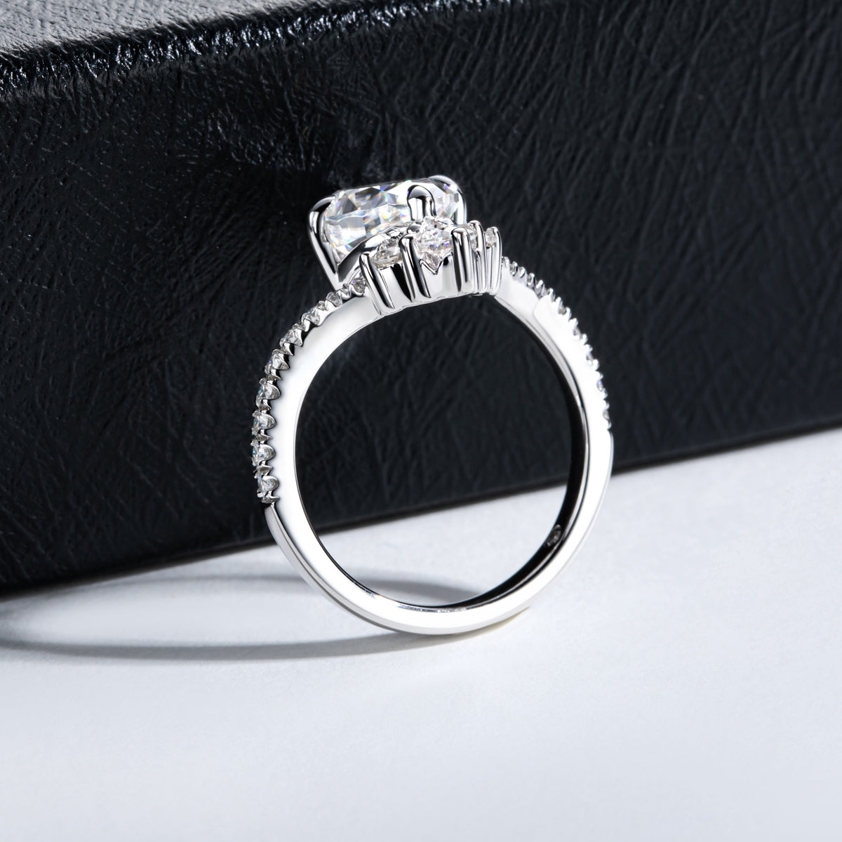 S925 Sterling Silver Oval Moissanite Wedding Ring