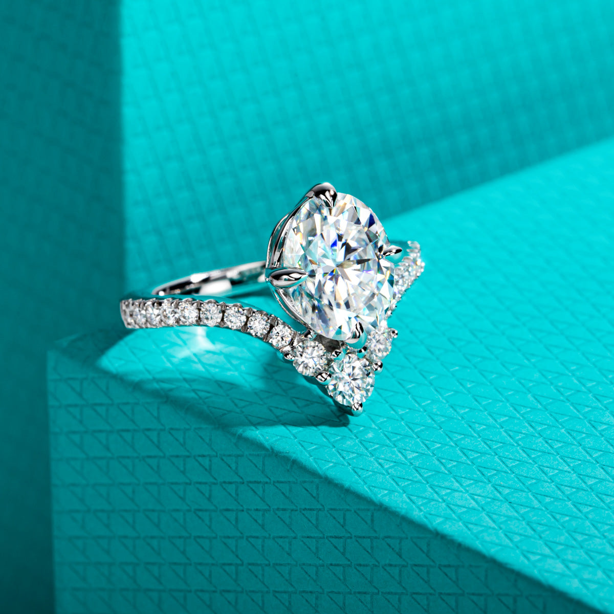 S925 Sterling Silver Oval Moissanite Wedding Ring