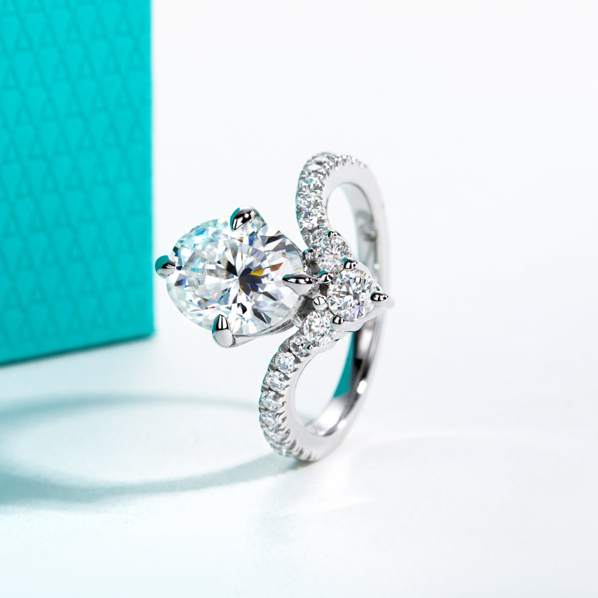 S925 Sterling Silver Oval Moissanite Wedding Ring