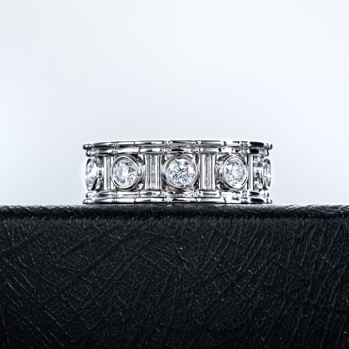 S925 Sterling Silver Roman Column Moissanite Band Ring