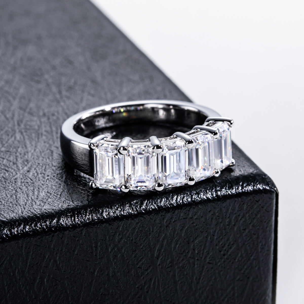 S925‑Silver Moissanite & Emerald Stack Band Ring
