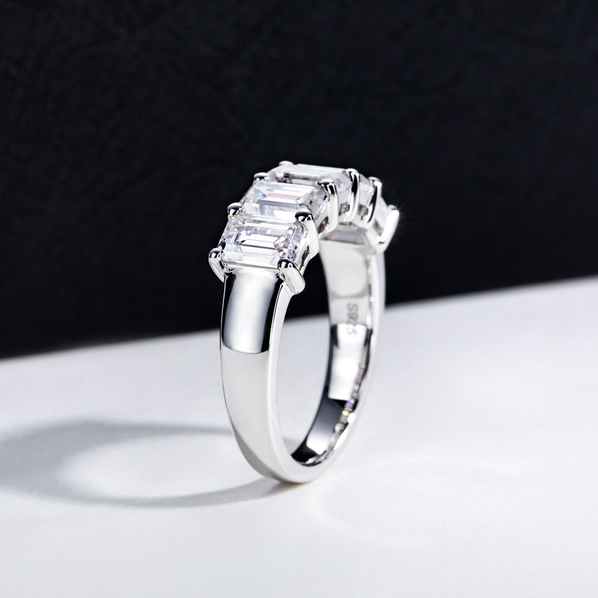 S925‑Silver Moissanite & Emerald Stack Band Ring